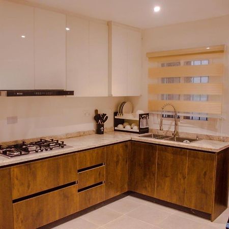 House 103 Abuja Apartment ภายนอก รูปภาพ